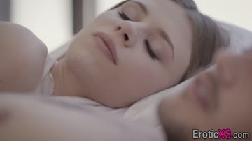 Slender teen beauty gobbles and rides cock