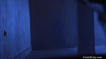 Bounty hunter rough anal fucks babe