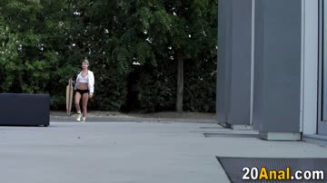 Blonde babe gets her tight ass railed