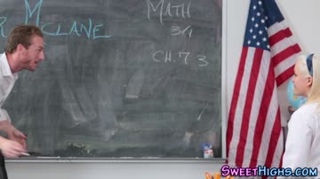 Blonde teenage college whore