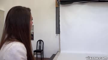 scarlet datz starts selling houses, ends up doing a porn casting.