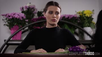 Taboo babe gets cumshot facial