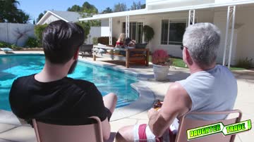 Babes Esperanza del Horno and Lily Lit like to kiss while cock riding