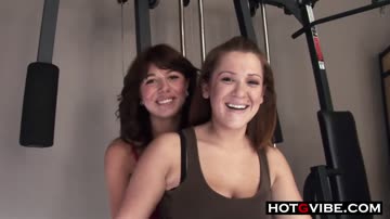 Gotta-Love-Lesbians-with-StrapOns