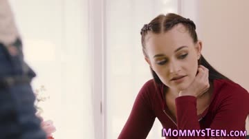 Finger banged teenager gets tongued