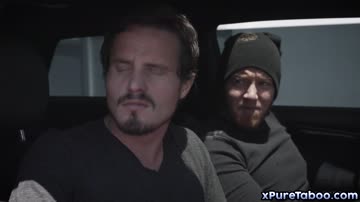 Burglars have to deal with terrifed cleaning lady