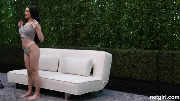 ng - skylar vox has executive producer visit just to handle her tits.