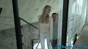 Gorgeous blonde gets jizzed face riding