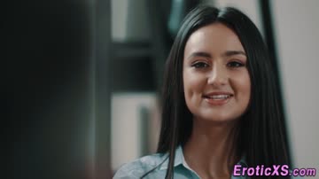 Ethic teenage babe blows big dick