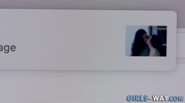 Lesbians rim and eat out pussies in threesome