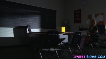 Blonde college skank bounces on cock