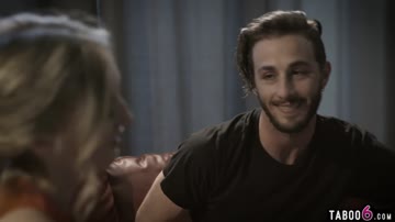 Nephew could no longer resist fucking horny MILF aunt