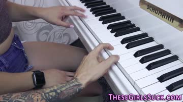 Teen gobbling long shlong gets cum sprayed