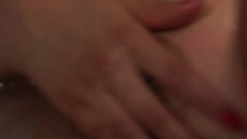 euro bigtits swings in bed