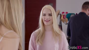 Blonde teen beauty gobbles and rides