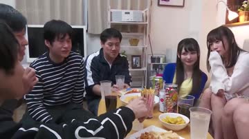 Japan - Sltty Girls Who Share The Room With Four People At Home Out Of Joint 2 (2019)