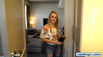 Amateur teen of 18 fucks for money at a fake audition