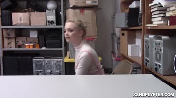 Blonde Shoplyfter bounces her tight twat on top of the Lp officer