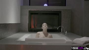 Emily Willis is a kind of robot having sex with her clients for satisfaction